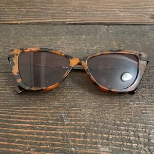 NWOT Kendall & Kylie "Miranda" Cat Eye Sunglasses